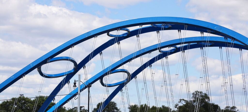 picture of blue bridge in taylor michigan